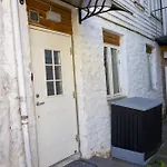 Private In Apartment *