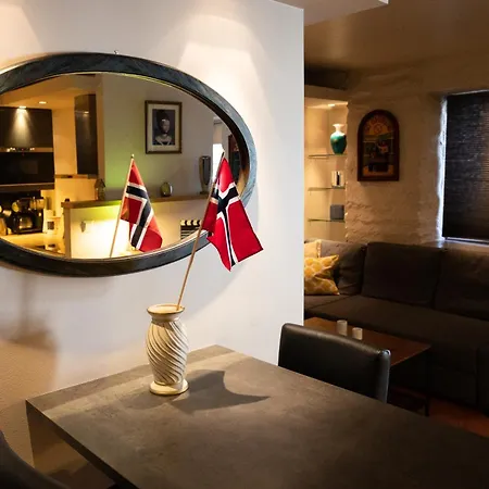 Private In Apartament *